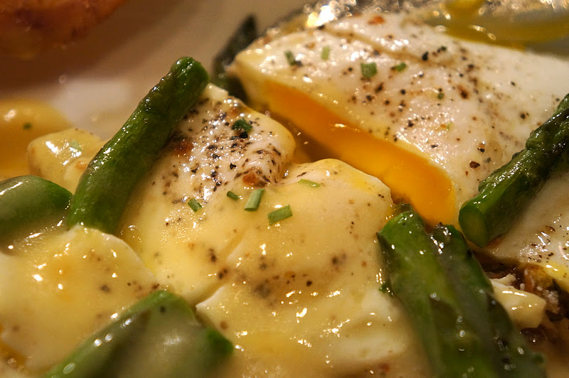 Trendy TreeHouse Adam & Eve on a RaftGourmet Style