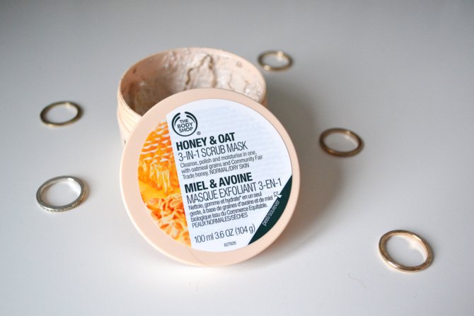 The Body Shop Honey & Oat 3 in 1 Scrub Mask
