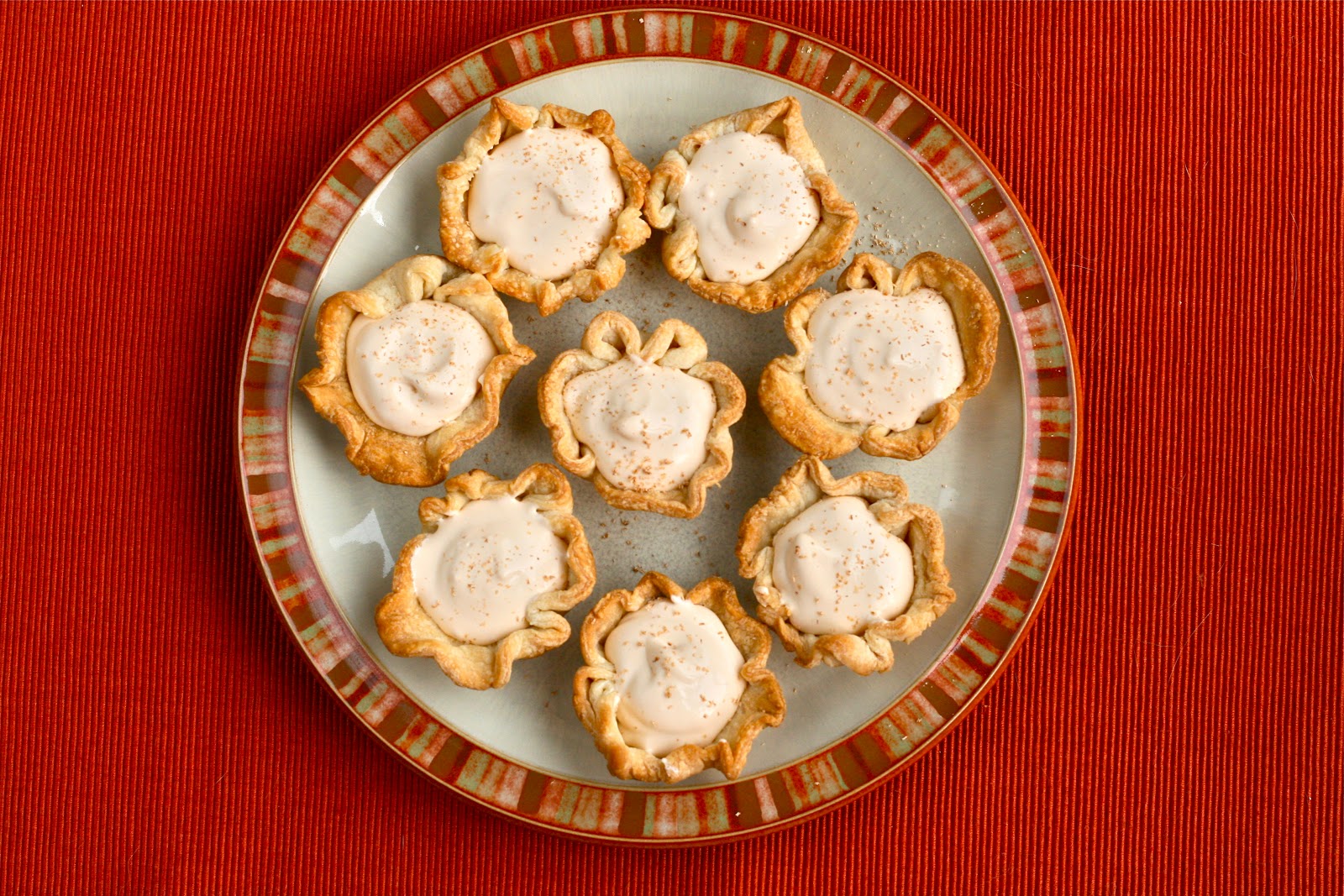 Y is for YUMMMMMMM {Caramel Apple Pie Pudding Shots}