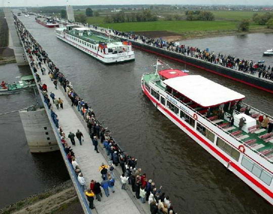 [Image: magdeburg-water-bridge4%255B2%255D.jpg]