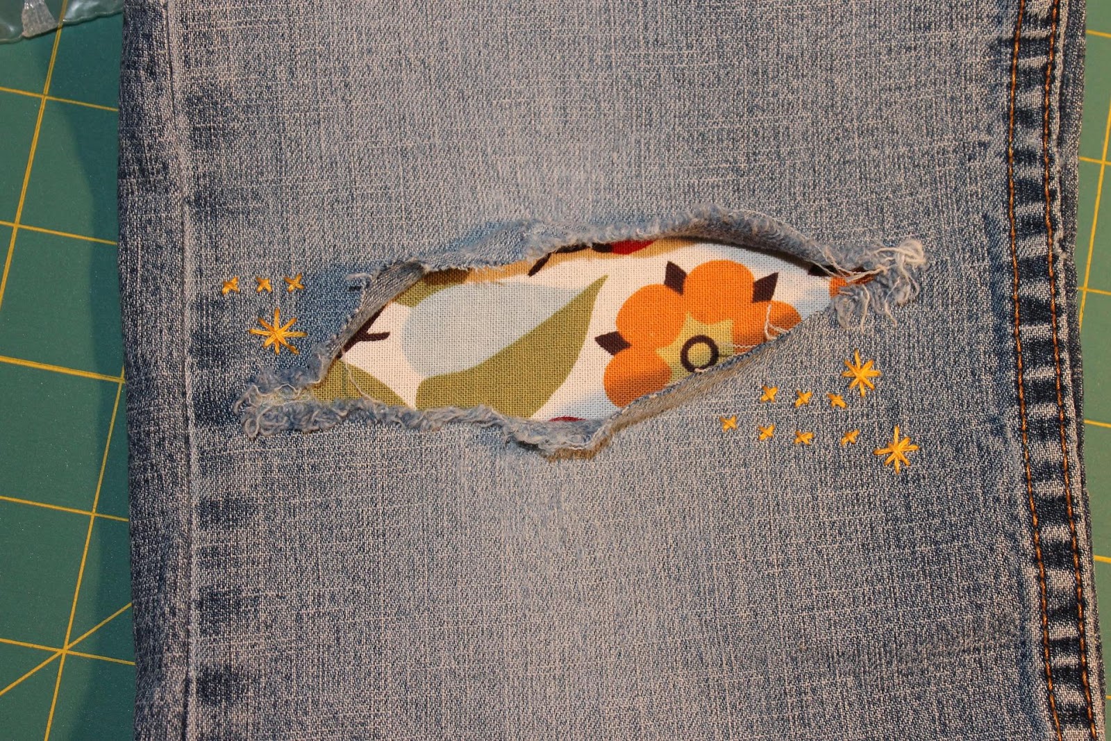 Lilyquilt DIY How to Patch Jeans