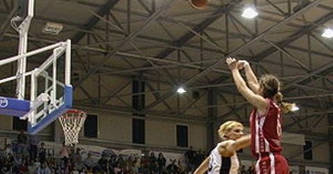 Pengertian Dan Cara Melakukan Jump Shoot Dalam Olahraga Bola Basket