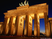 Brandenburg Gate at Dusk, Berlin, Germany wallpapers