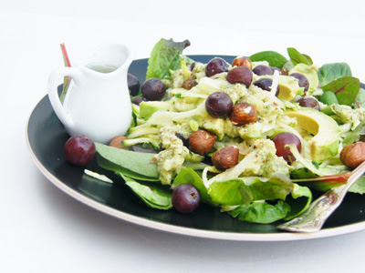 avocado, apple and hazelnut salad