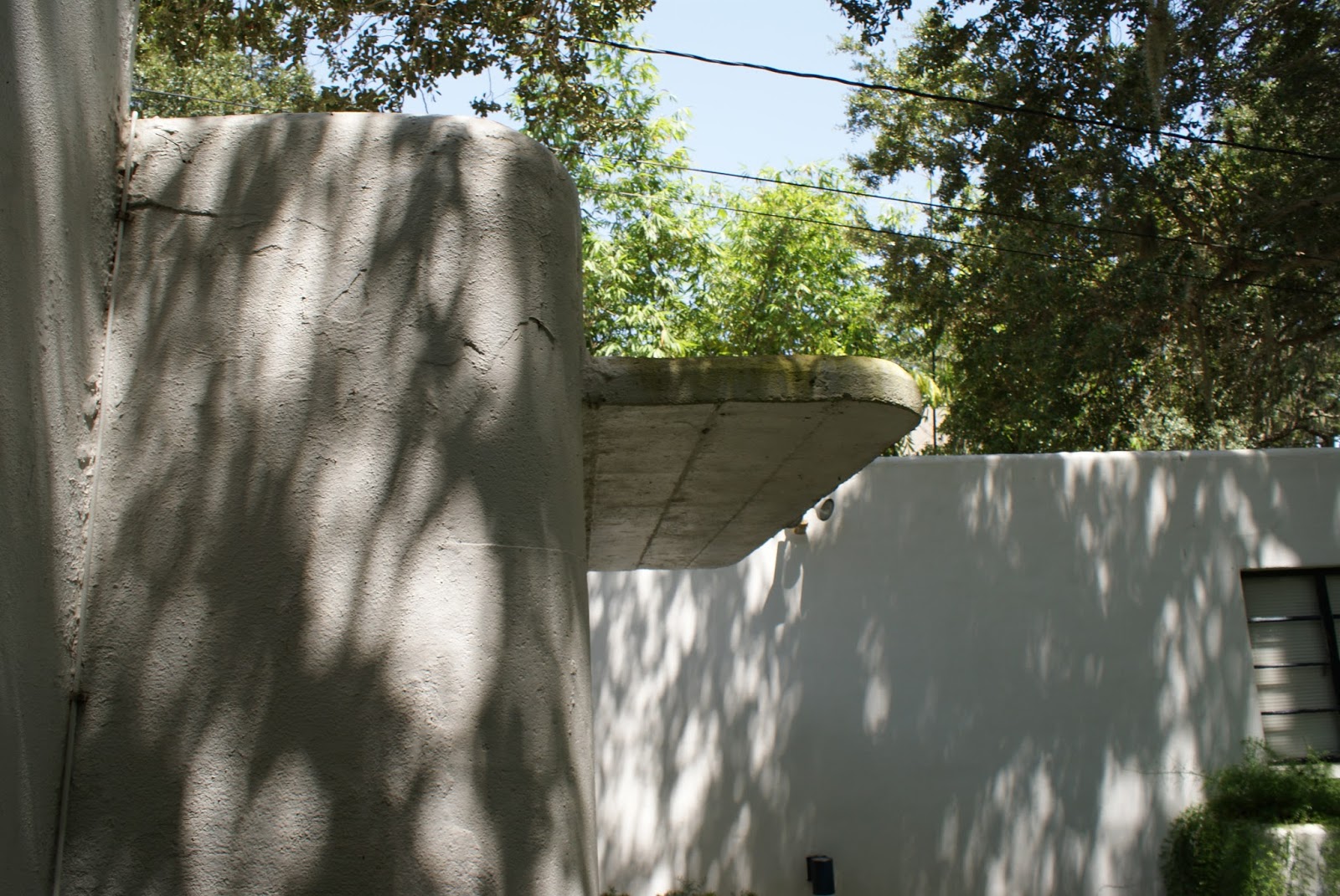 Architecture in Sarasota Quail Drive Mystery House!