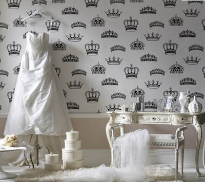 royal wedding wallpaper. [TaylorsType]