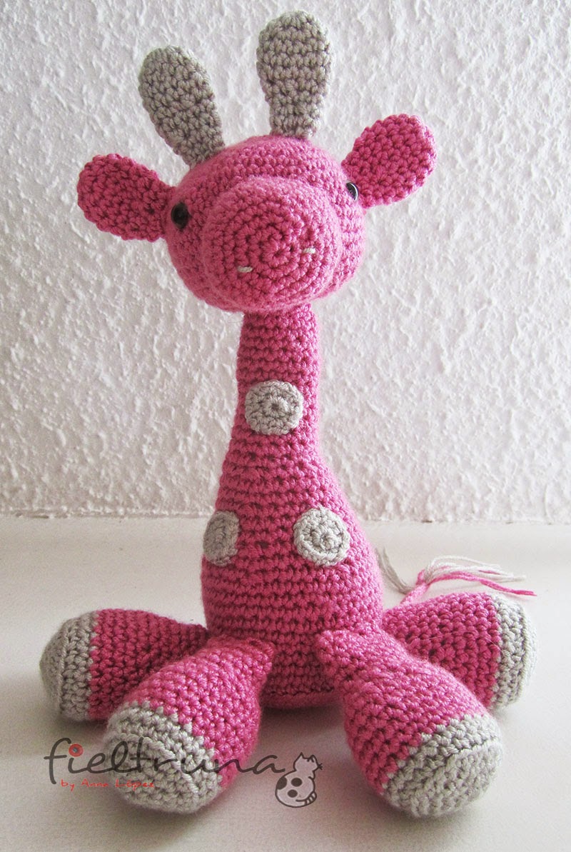 jirafa amigurumi Fieltruna+jirafa+rosa+amigurumi