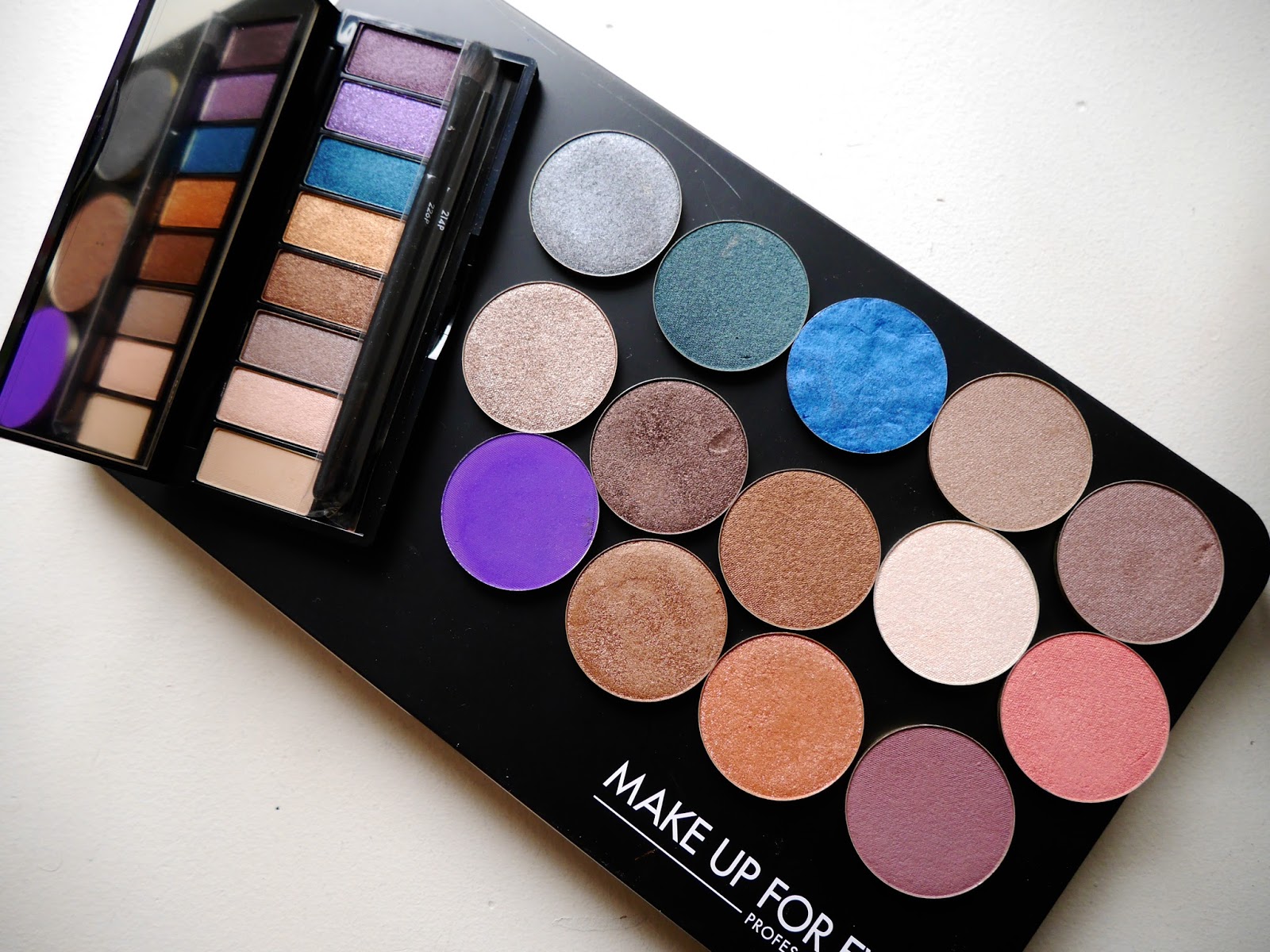 make up for ever artist shadow swatches