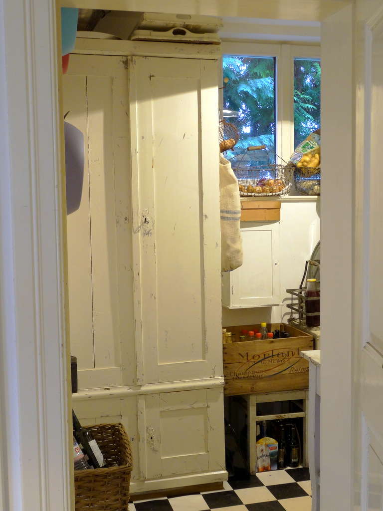 princessgreeneye: Die Speisekammer ist auch "Futterküche