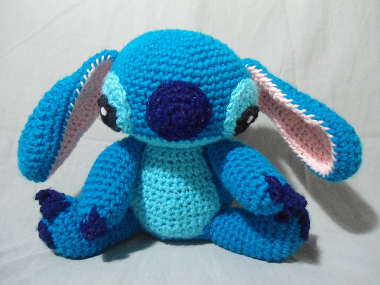 Stitch The Duchess Hands