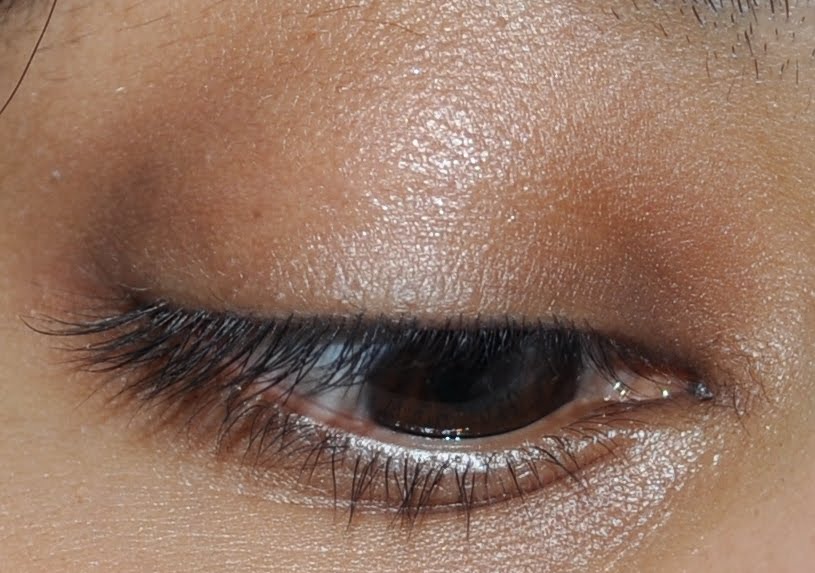 eye eyelid smokey dry beginners flaky lid concealer bone brow lids apply step