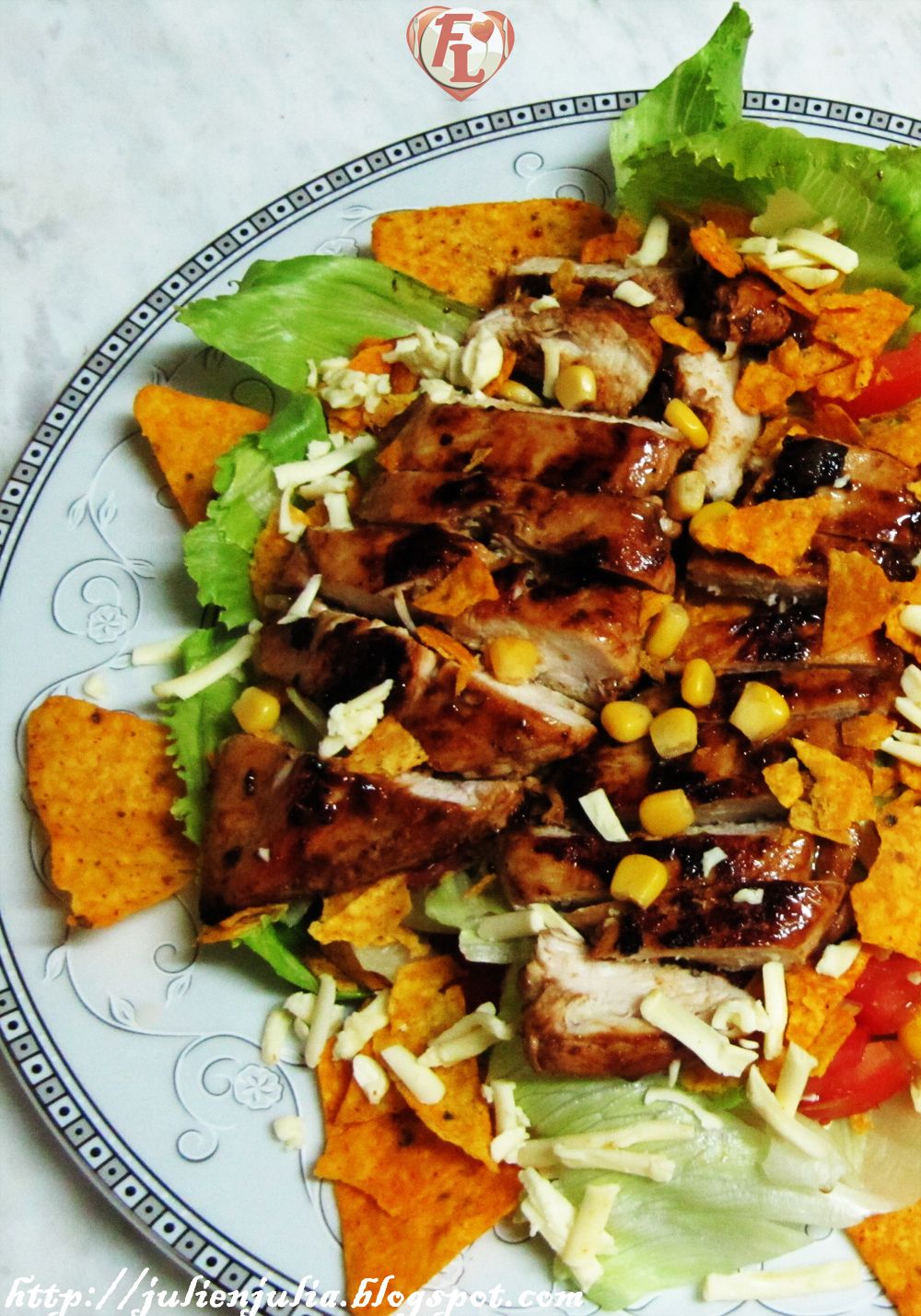 Mexican Style BBQ Chicken Salad سلطة دجاج الباربيكيو بطابع مكسيكي