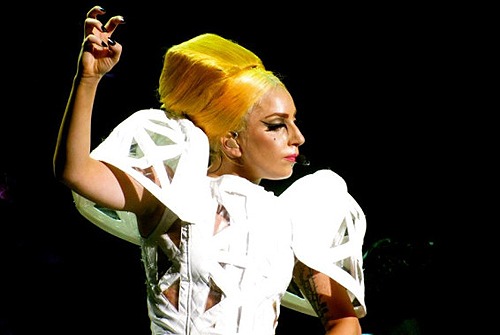 LADY GAGA