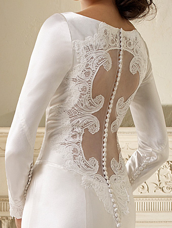 The upper back of the copy of Bella 39s gown designed by Alfred Angelo for