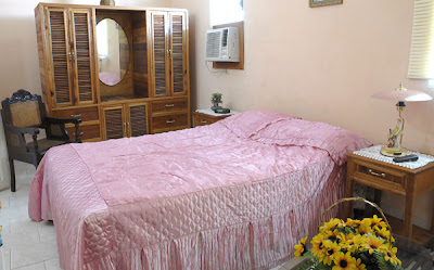 Las habitaciones tienen aire acondicionado y ventilador; cama de matrimonio 