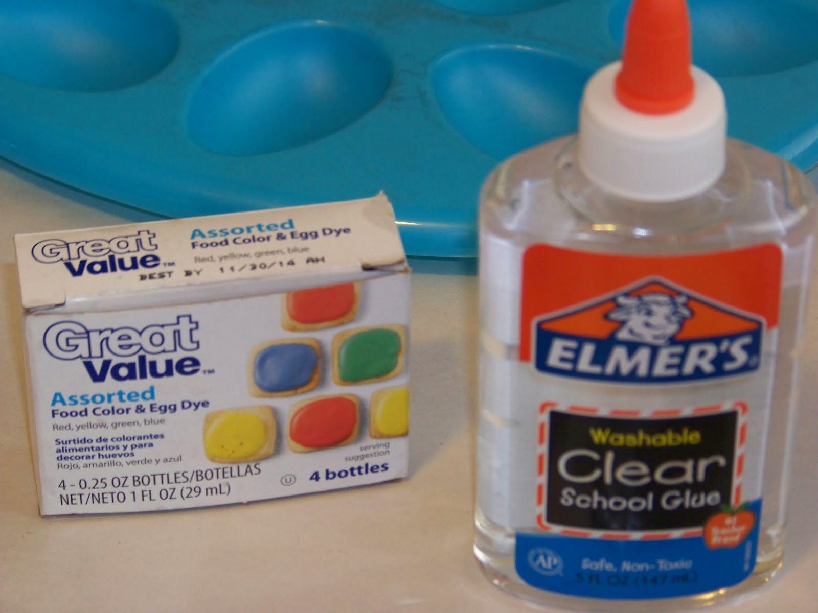 Ritzy Things Make your own SunCatcher Paint.