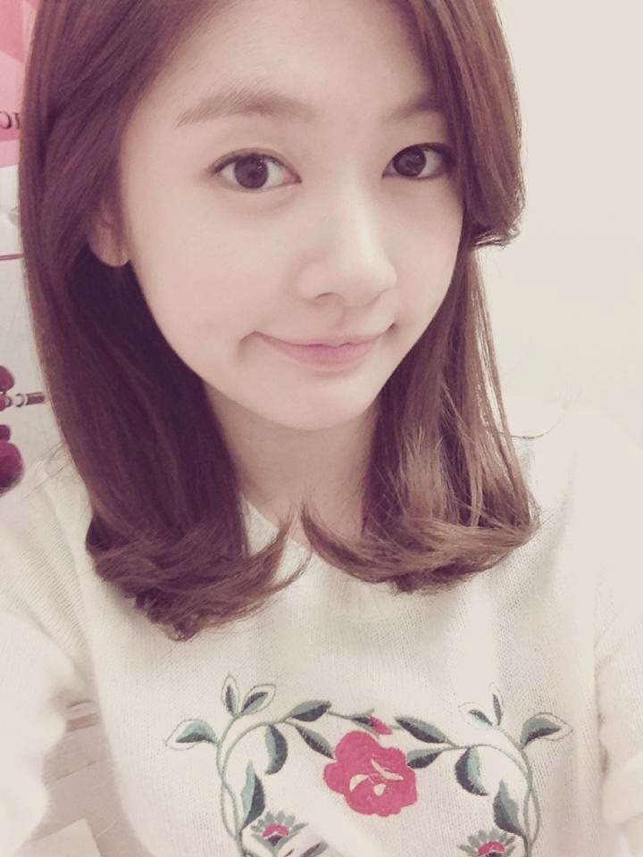 Lovely Jung So Min (정소민) Photo Update October 13, 2013