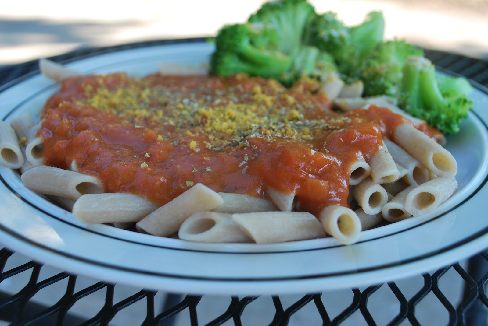 Vegan Crunk Martini Pasta Time!