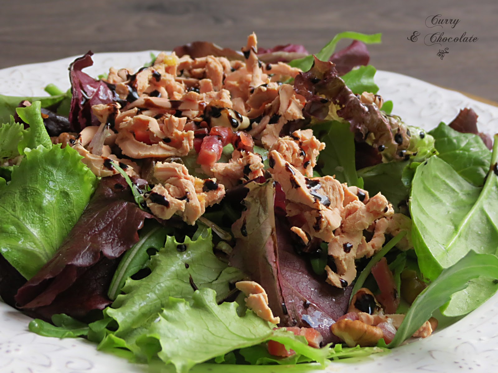 Ensalada de brotes verdes con virutas de jamón y foie – Salad with shaved foie gras and prosciutto Ensalada de brotes verdes con virutas de jamón y foie – Salad with shaved foie gras and prosciutto
