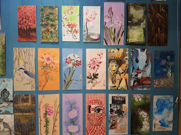 國際彩墨卡片畫展正在台中市中友百貨時尚藝廊展出。 國際彩墨卡片畫展正在台中市中友百貨時尚藝廊展出。