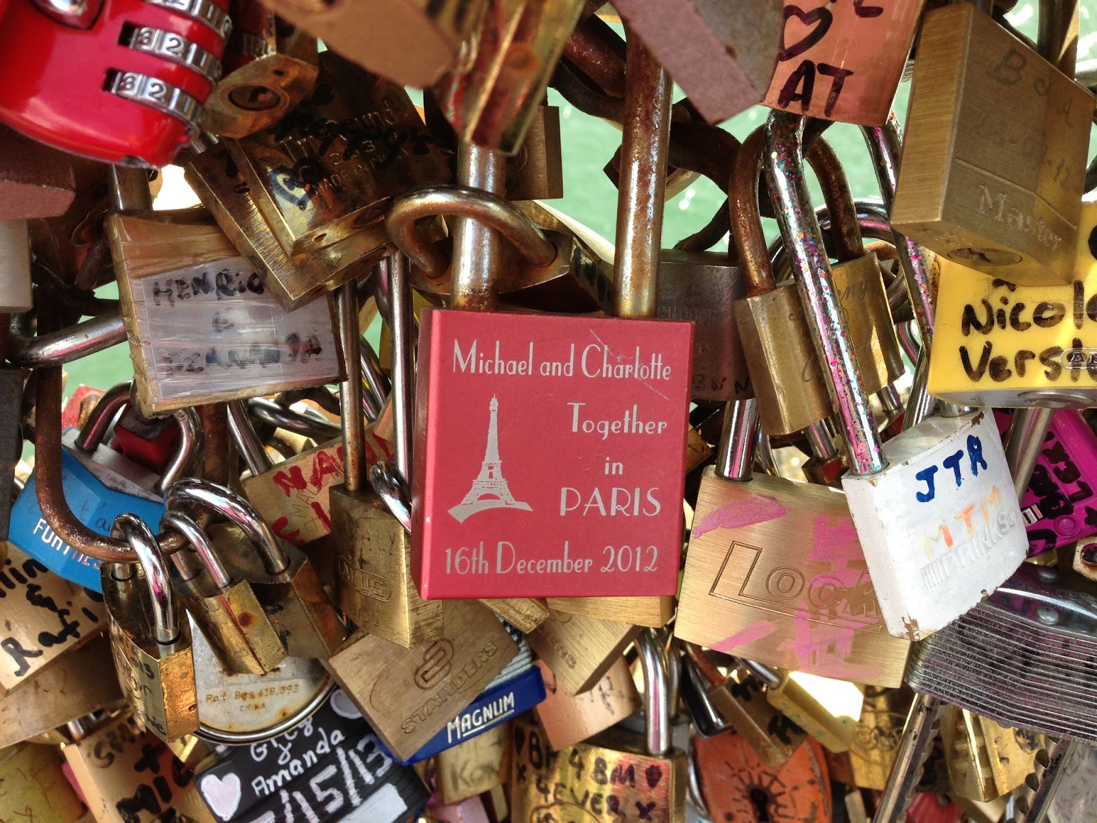the closet travel blogger Love Lock Bridge, Paris