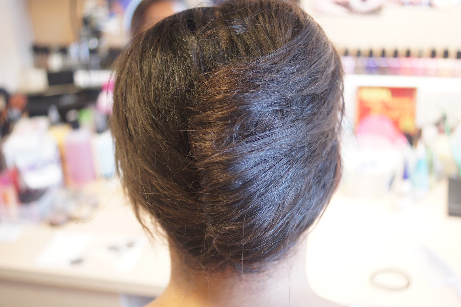 123 Lucy Loves Beauty Hair Series One Pin French Twist