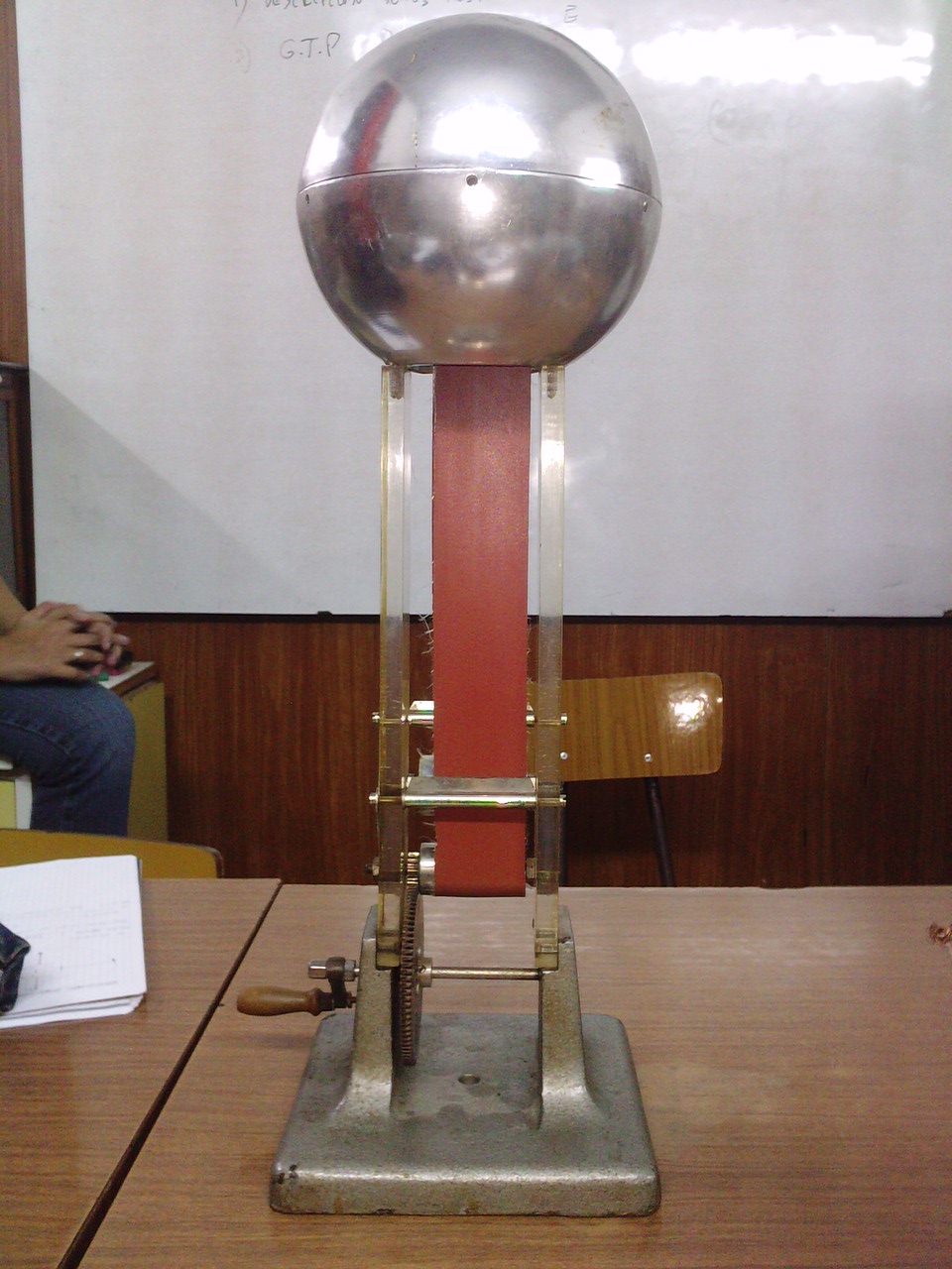 Generador de Van de Graaff