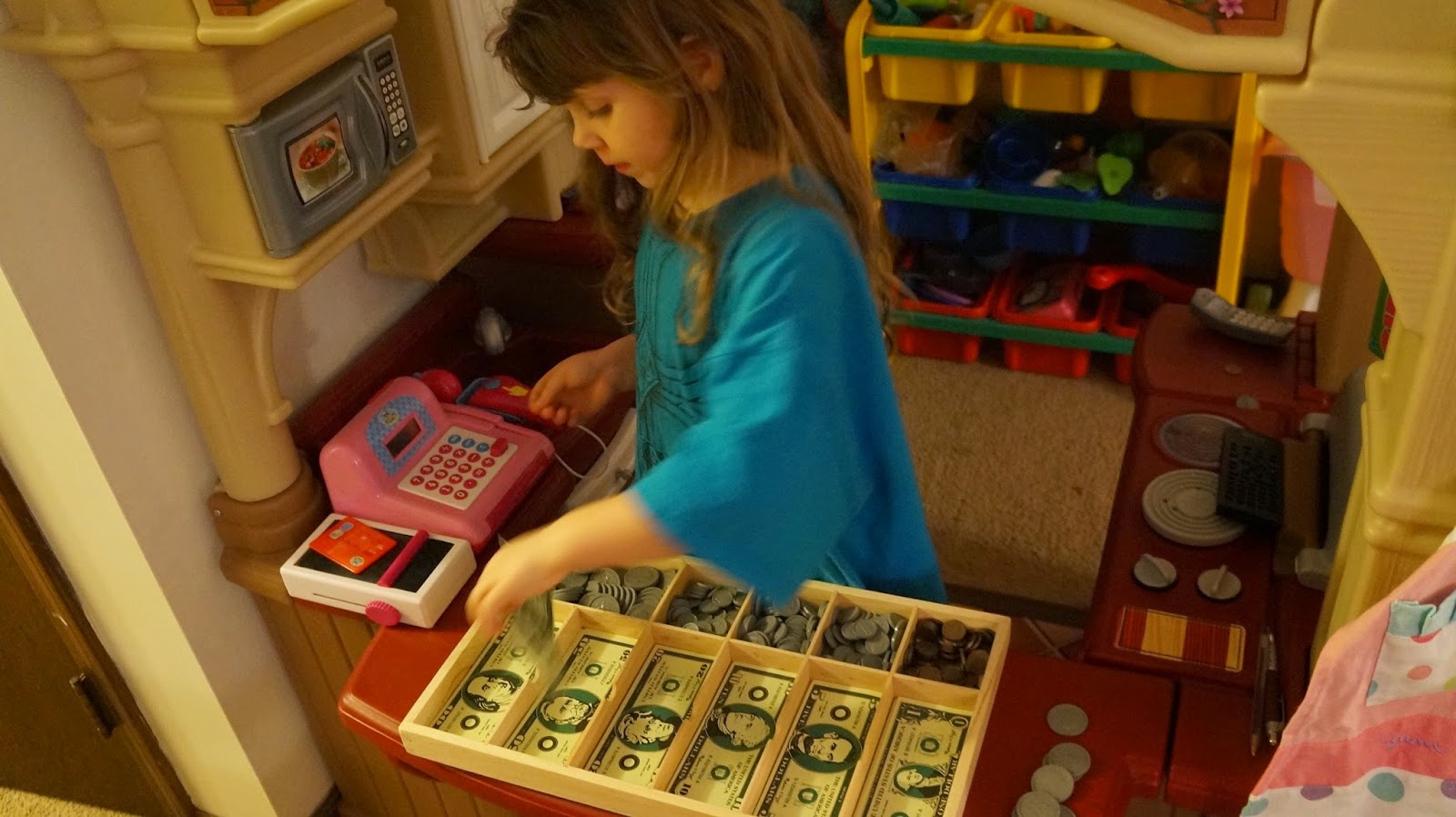 melissa and doug money set