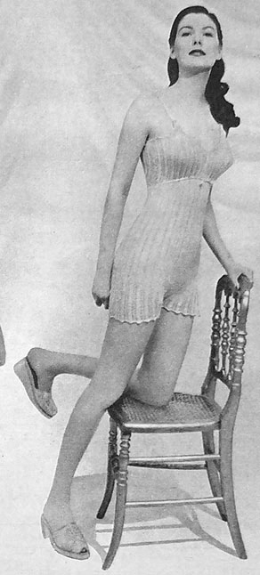 The Vintage Pattern Files: 1940's Knitting - Knitted Cami Knickers