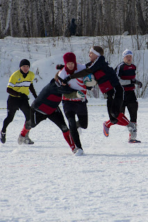 Как кидать мяч для регби. rugby double catch. Как кидать мяч для регби фото. Как кидать мяч для регби-rugby double catch. картинка Как кидать мяч для регби. картинка rugby double catch