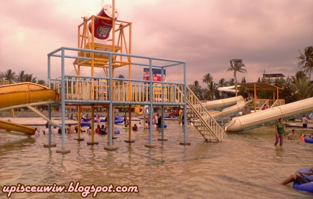Sekedar Berbagi Celotehan Hidup Main Taman Air Sabda Alam Garut