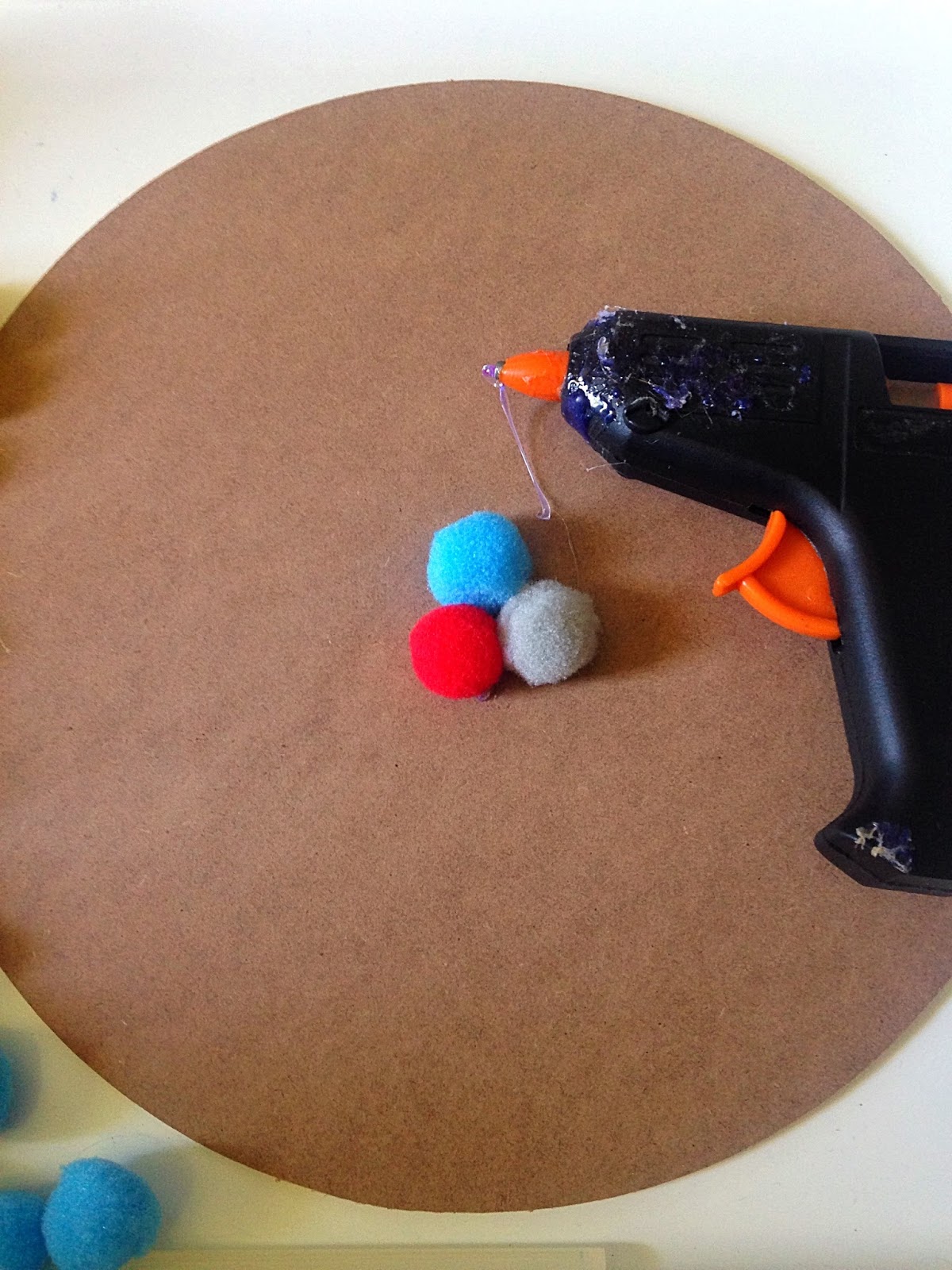 CraftyPJMum DIY FELT BALL TRIVET
