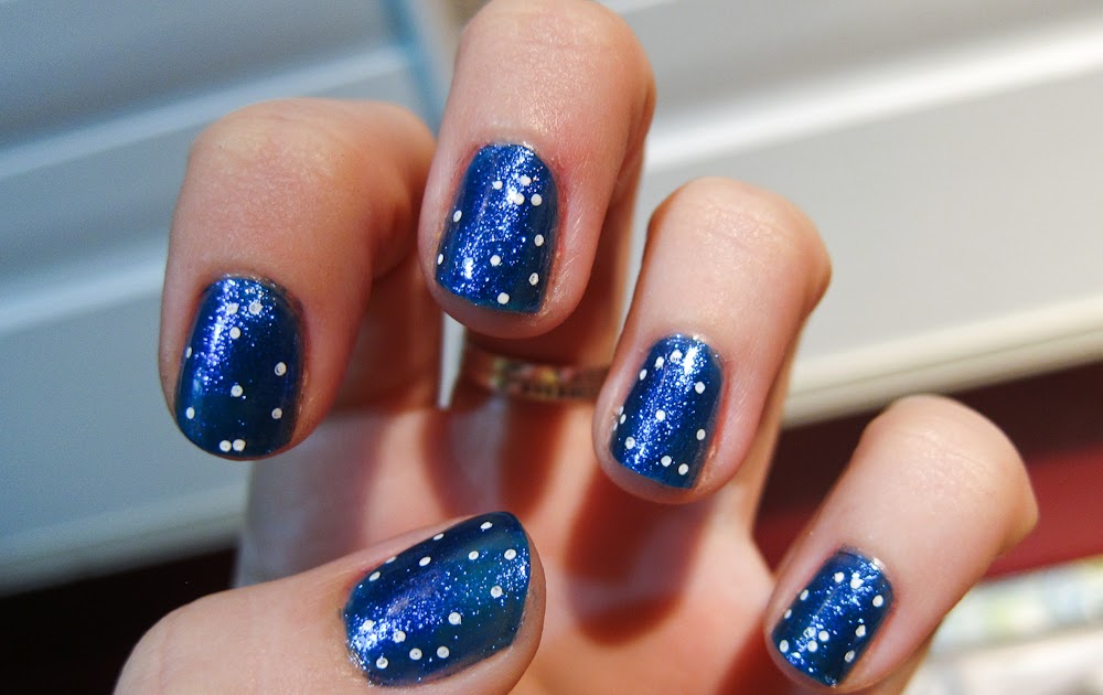 Short Nail Design with Starry Constellations - wide 4