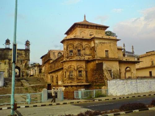 10 Things You Should Know About Florence The Fashionable Blog