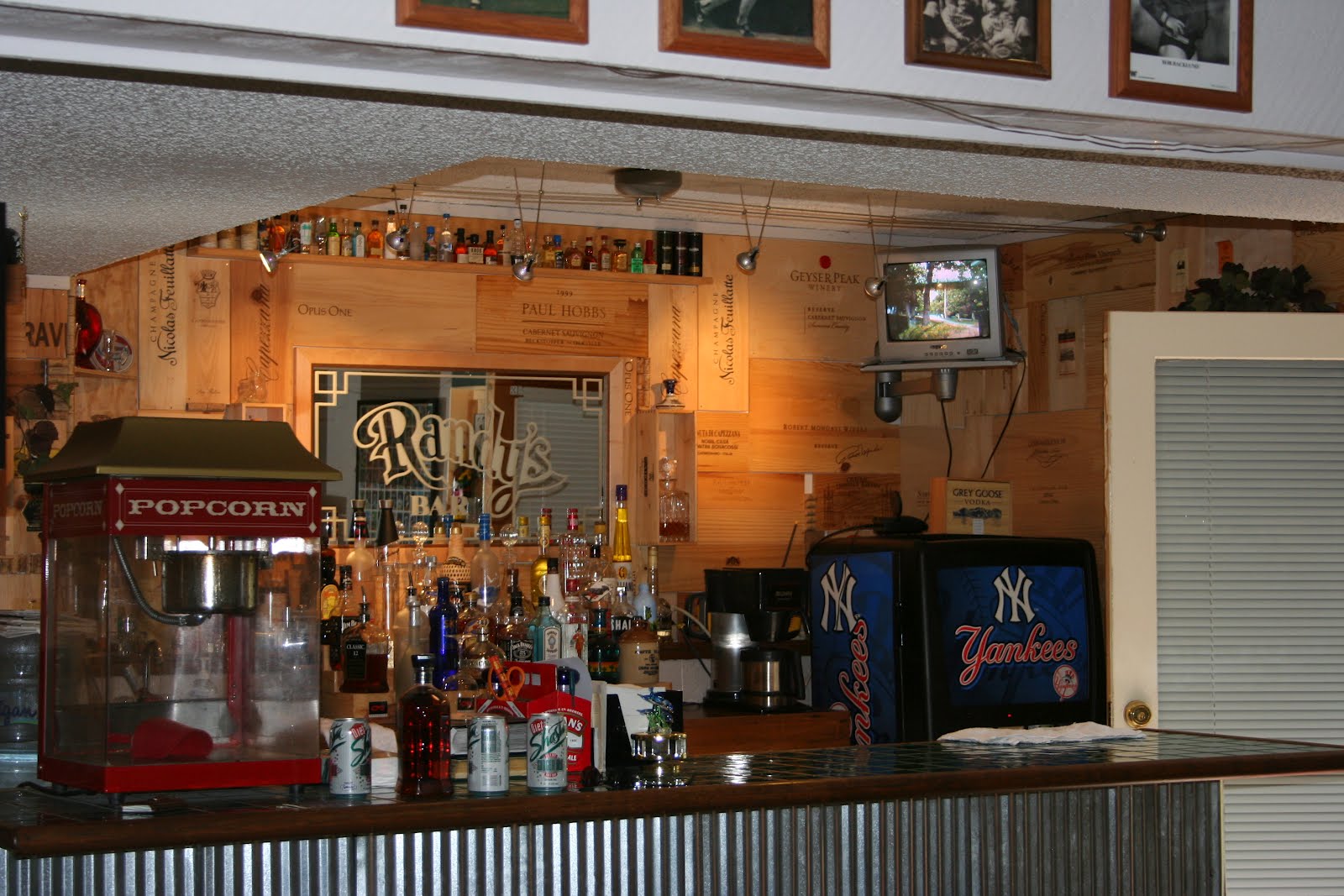 I M Going To Hire A Wino To Decorate My House