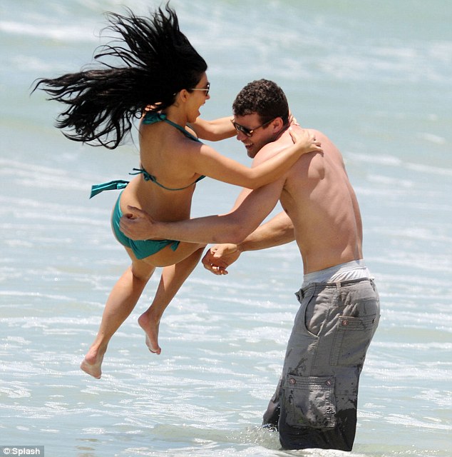 Kris Humphries Kim Kardashian Bikini