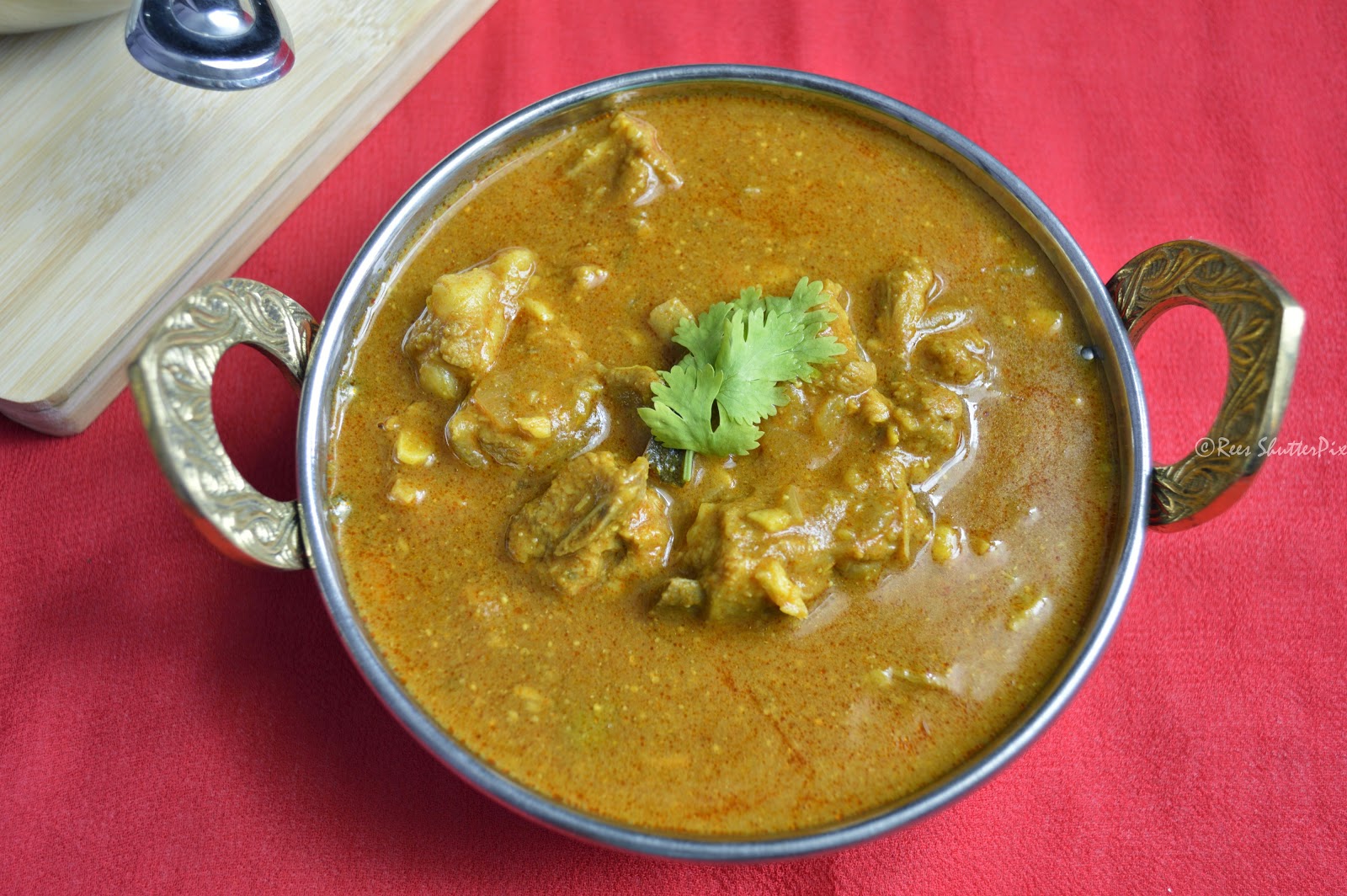 how to make chettinad mutton kuhambu at home for rice,chappathi, easy mutton gravy
