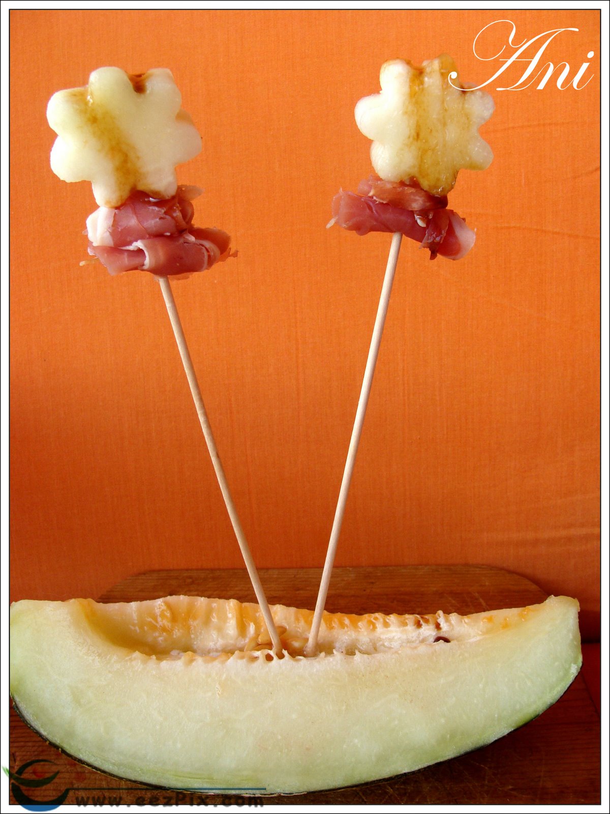 La Cocina de Ani: Florecitas de melón con jamón y reducción de pedro