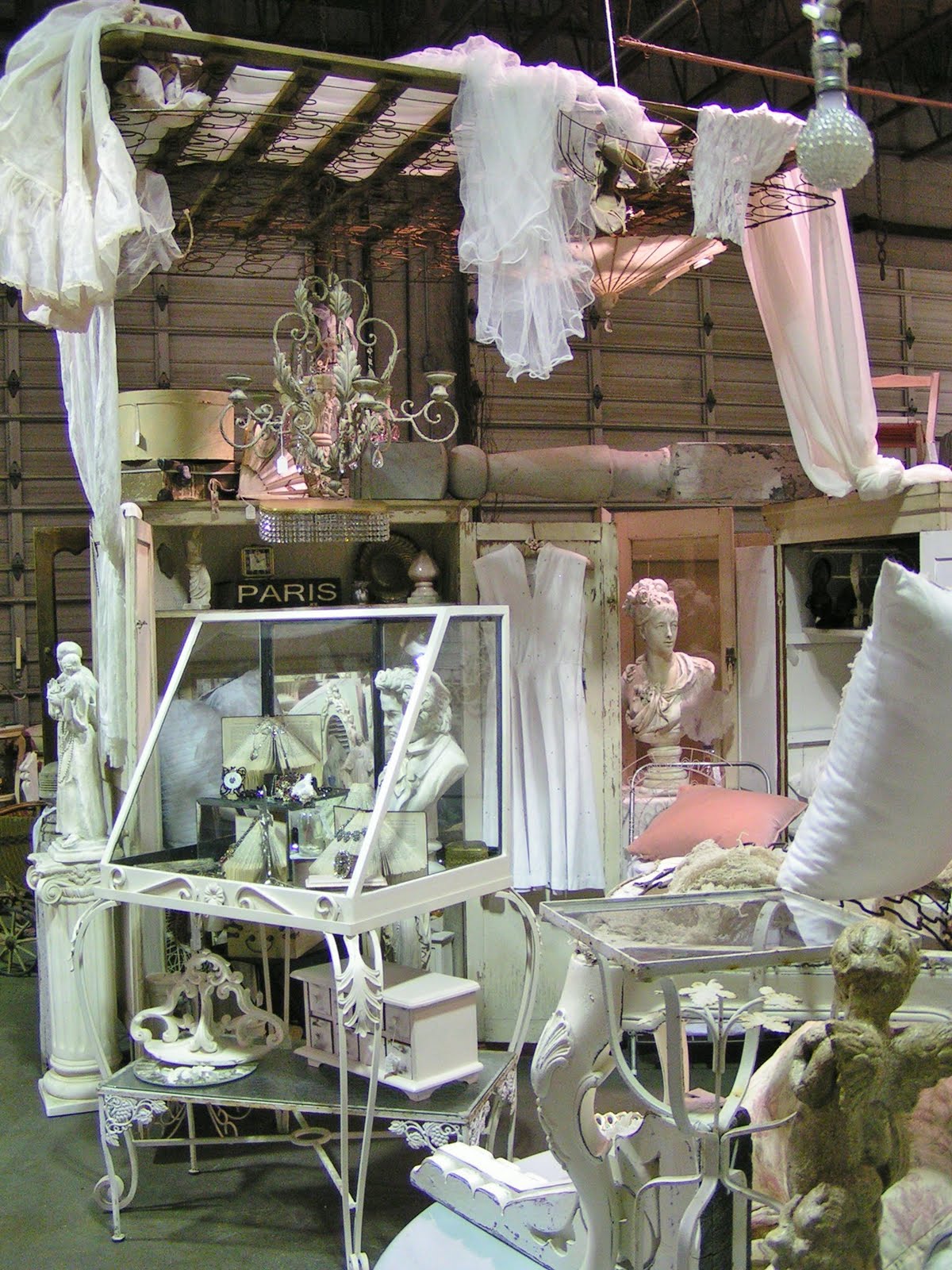 Blossoms Vintage Chic "Urban Barn Beauty"