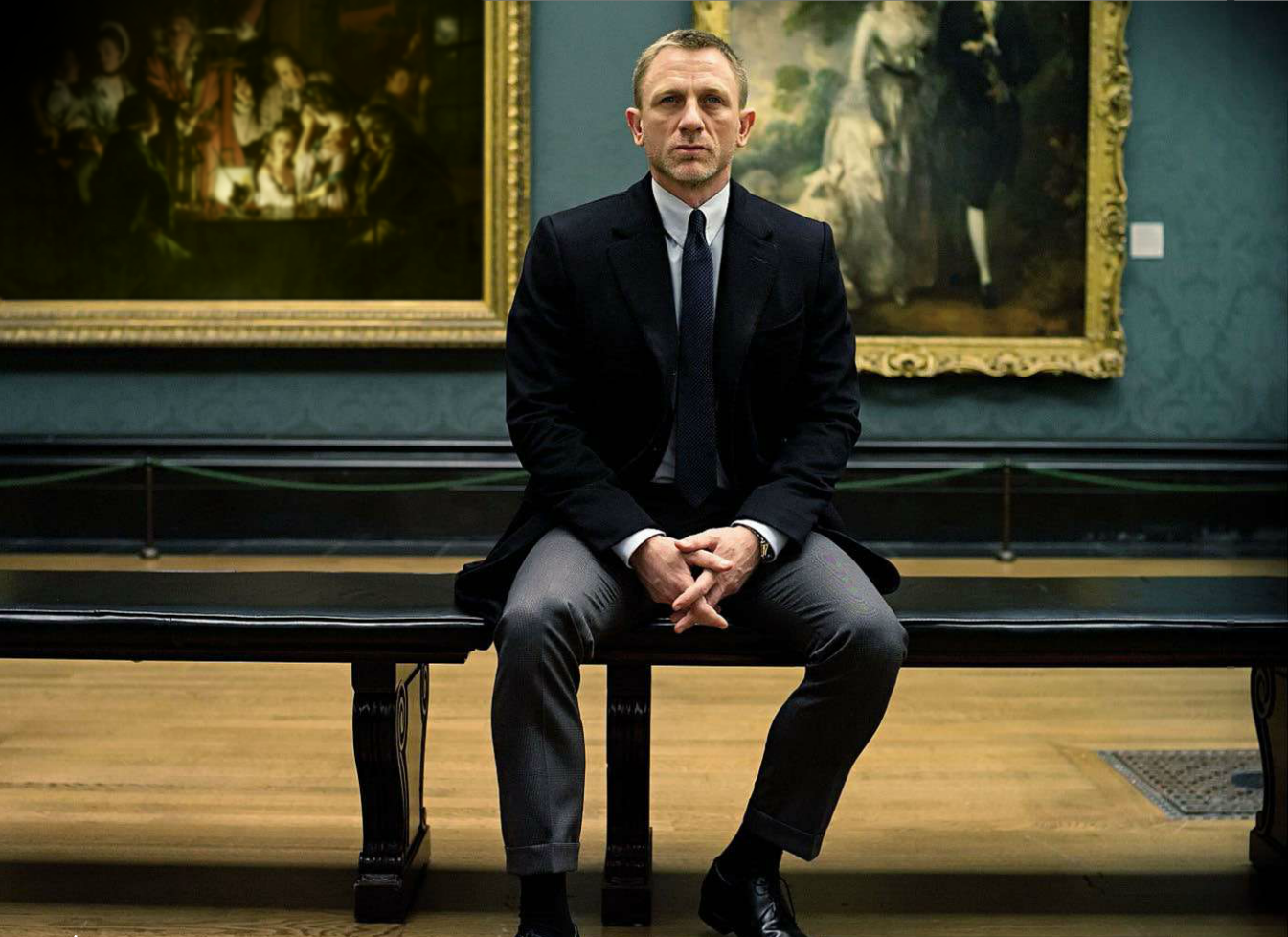 http://3.bp.blogspot.com/-7cV1CUokz7M/UKBj30Jj4eI/AAAAAAABIxQ/WSdgwllZ-hI/s1600/james-bond-skyfall_national_gallery.png