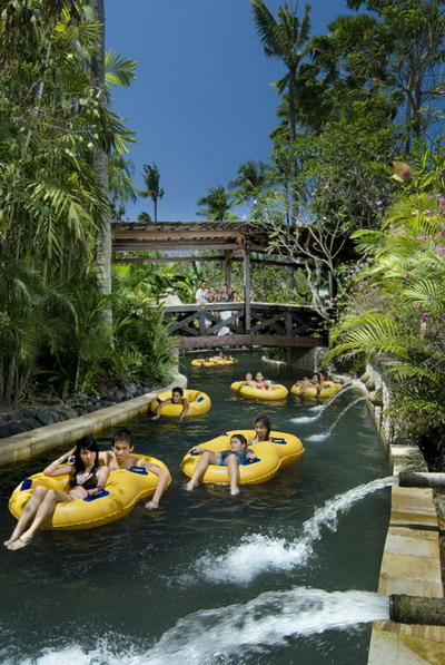Relaxing with your Family on Waterbom Park Kuta Bali,waterbom park Kuta Bali rides,bali water park kuta,bali waterbom park price,bali water slides,waterbom park bali rides,water bomb park bali cost,waterbom bali discount,waterbom park bali location