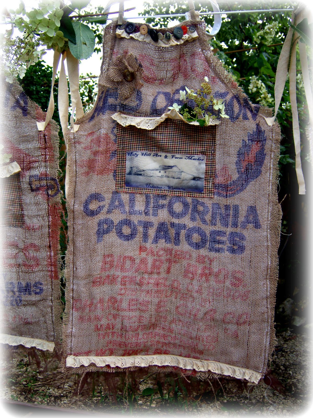 Suzy Homefaker BURLAP FEED SACK APRON