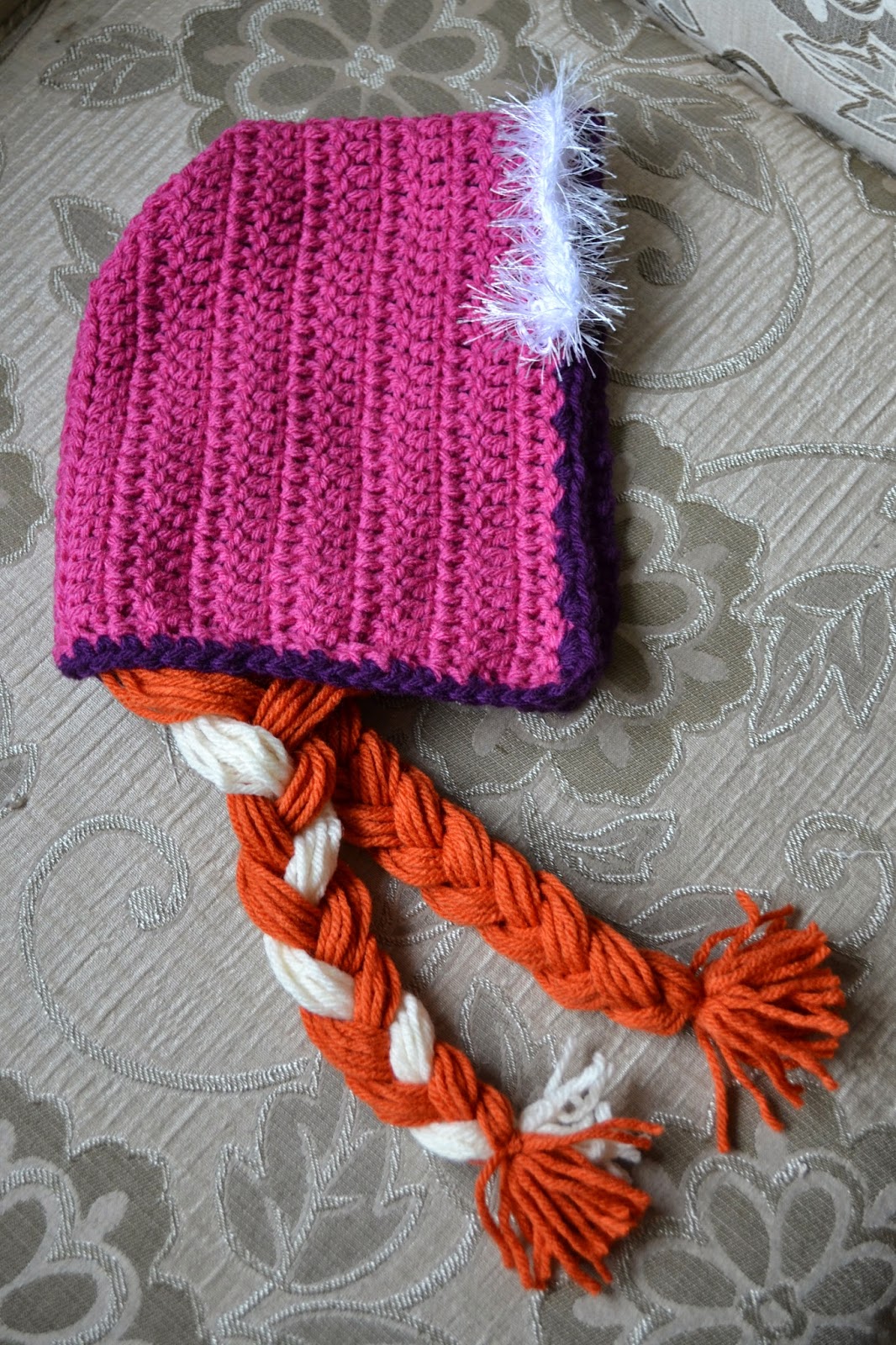 Knotty Knotty Crochet: Princess Anna bonnet FREE PATTERN