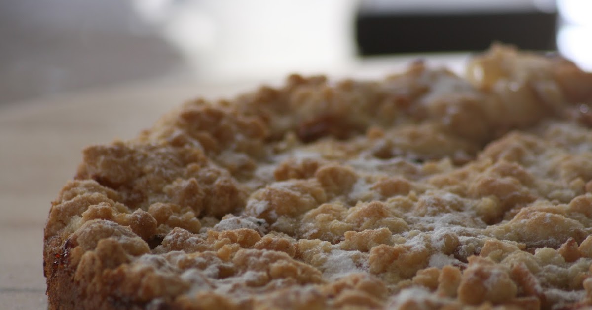 Renkli Pastane Elmalı Kırıntı Kek (Apple Crumble Cake)