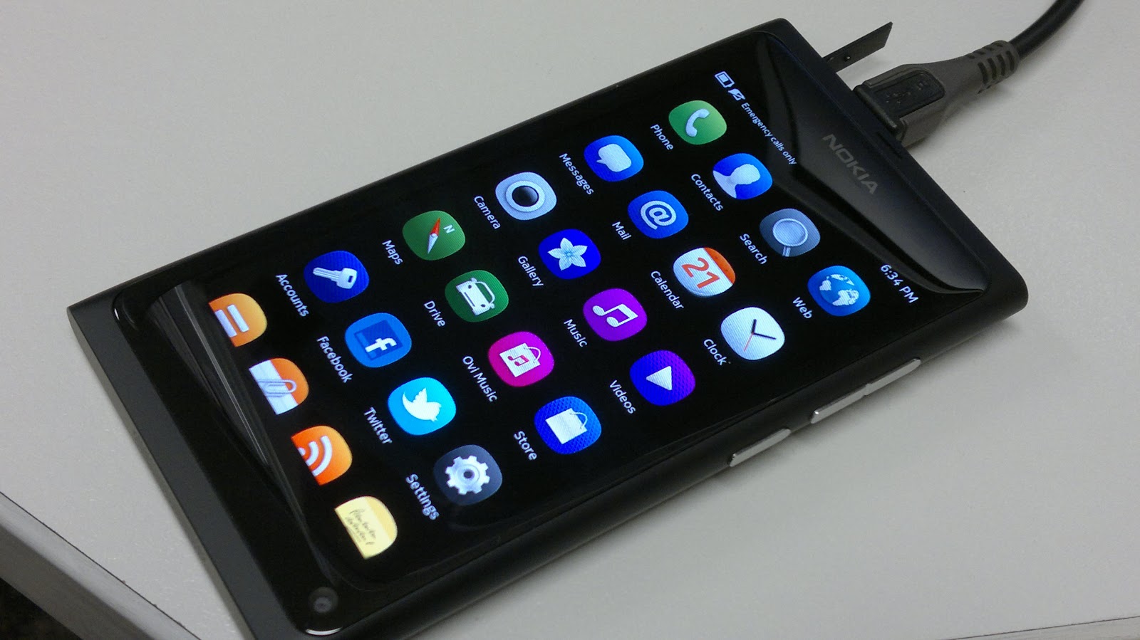 My Nokia N9: October 20111600 x 899