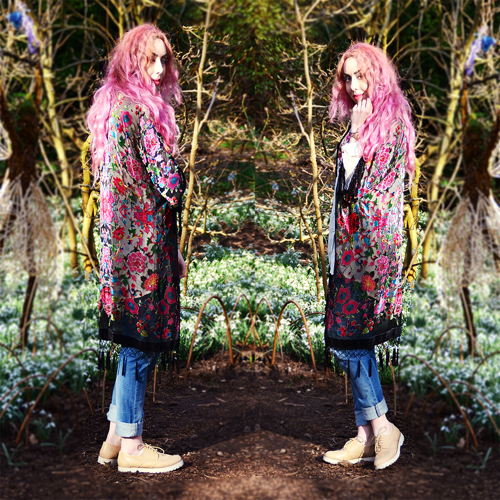 SPRING STYLE EDIT// STEPHI LAREINE // STYLE BLOGGER WITH PINK HAIR // OUTFIT OF THE DAY Kimono * // Long Tall Sally Floral Blouse * // Sheinside Blue loose boyfriend ripped Jeans * // Long Tall Sally Beige Brogue Platforms * // Style Edit (10% Discount: STEPHI10) Bowler Bag // Primark (Old) Polarized filter sunglasses * // Polette Eyewear