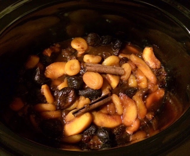 Let's Eat the Rainbow SlowCooker Cinnamon Stone Fruit Compote