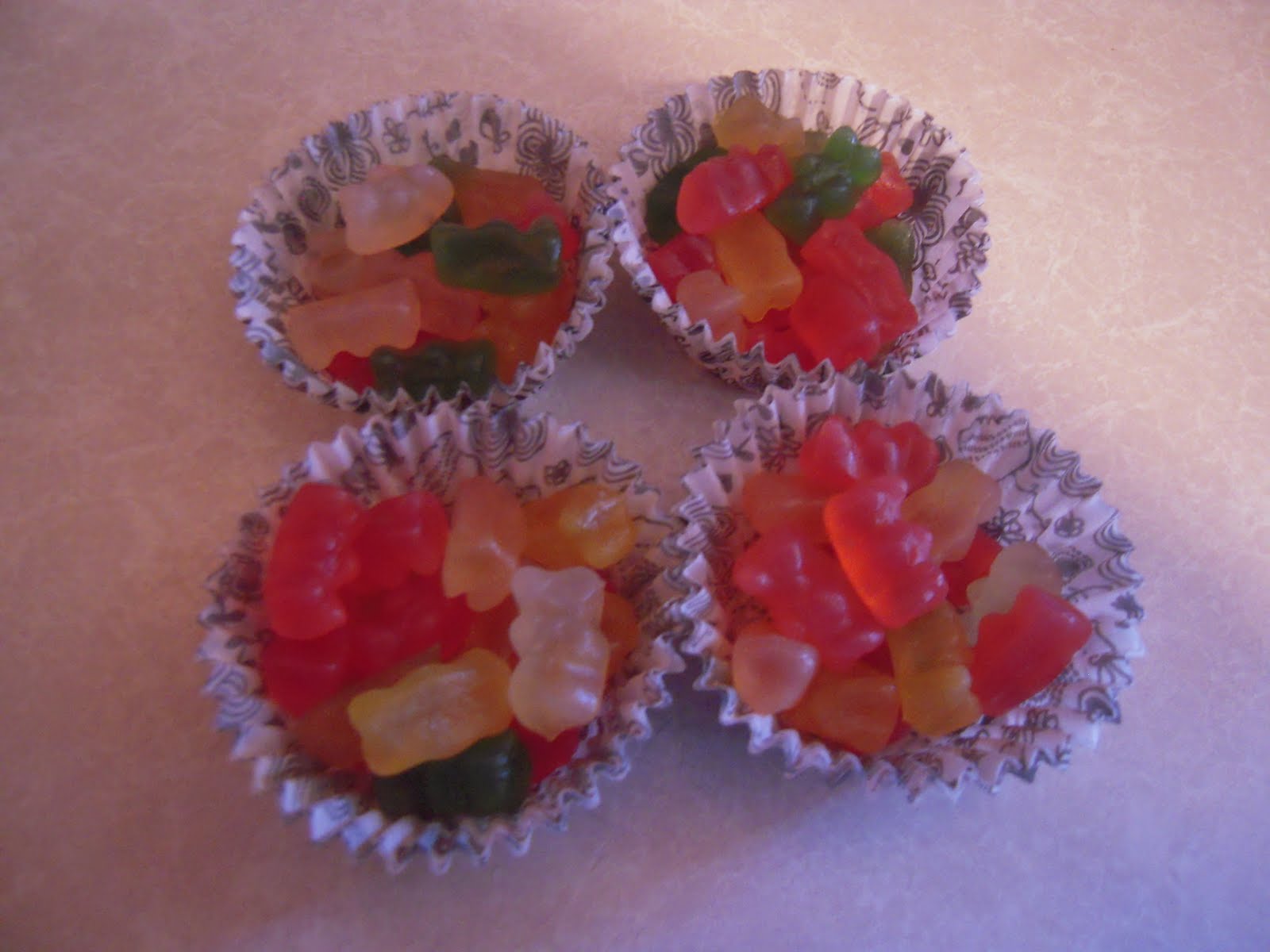 Lizzy's Home Cookin' Jello Shots.... Made from... Gummi Bears?!?!?!?!