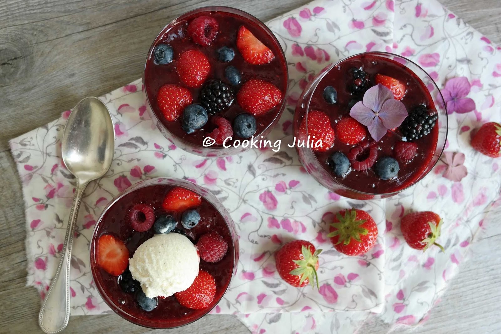 COOKING JULIA COMPOTE CRUE DE FRUITS ROUGES