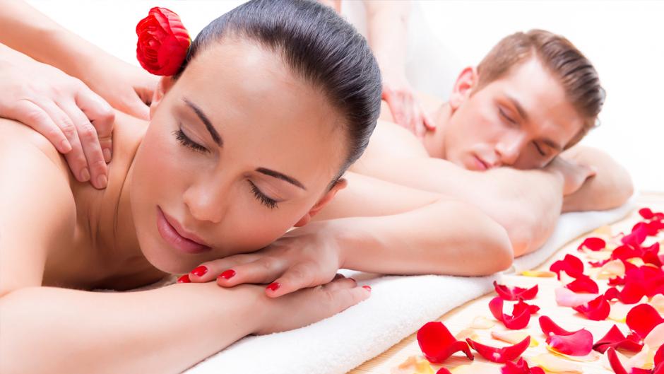 Enjoy a romantic cruise ride on this festival season ...